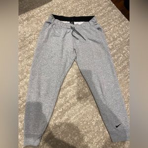 Nike women’s grey sweatpants